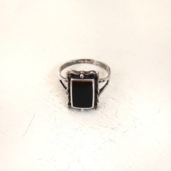 925 Sterling Silver VTG Black Stone Ring - Picture 4 of 12